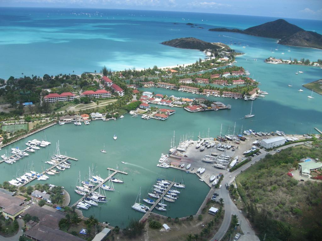 Antigua Chiama Italia Villas Jolly Harbour Exterior photo